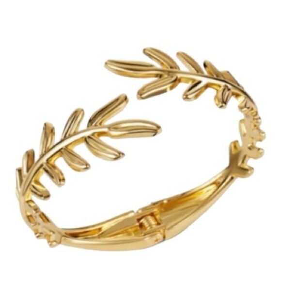 NWT Charter Club Gold-Tone Leaf Cuff Bracelet - Picture 1 of 7